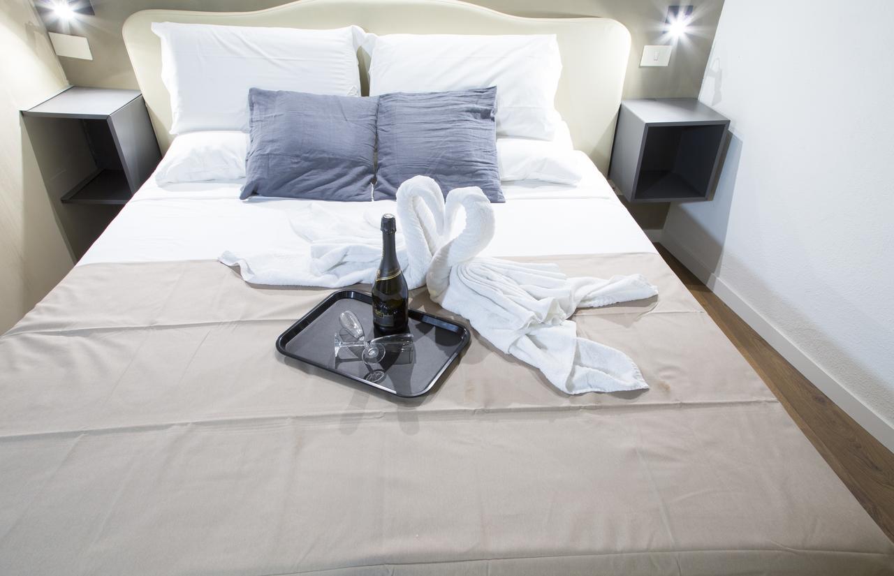 רומא Do-Do Navona Suites מראה חיצוני תמונה